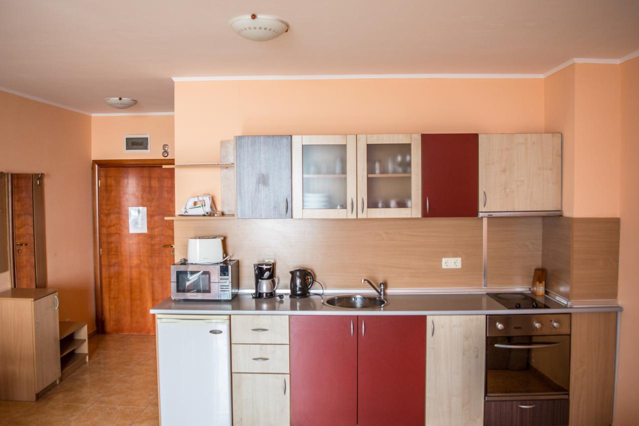 Dolce Vita Apartment Sveti Vlas Exterior foto